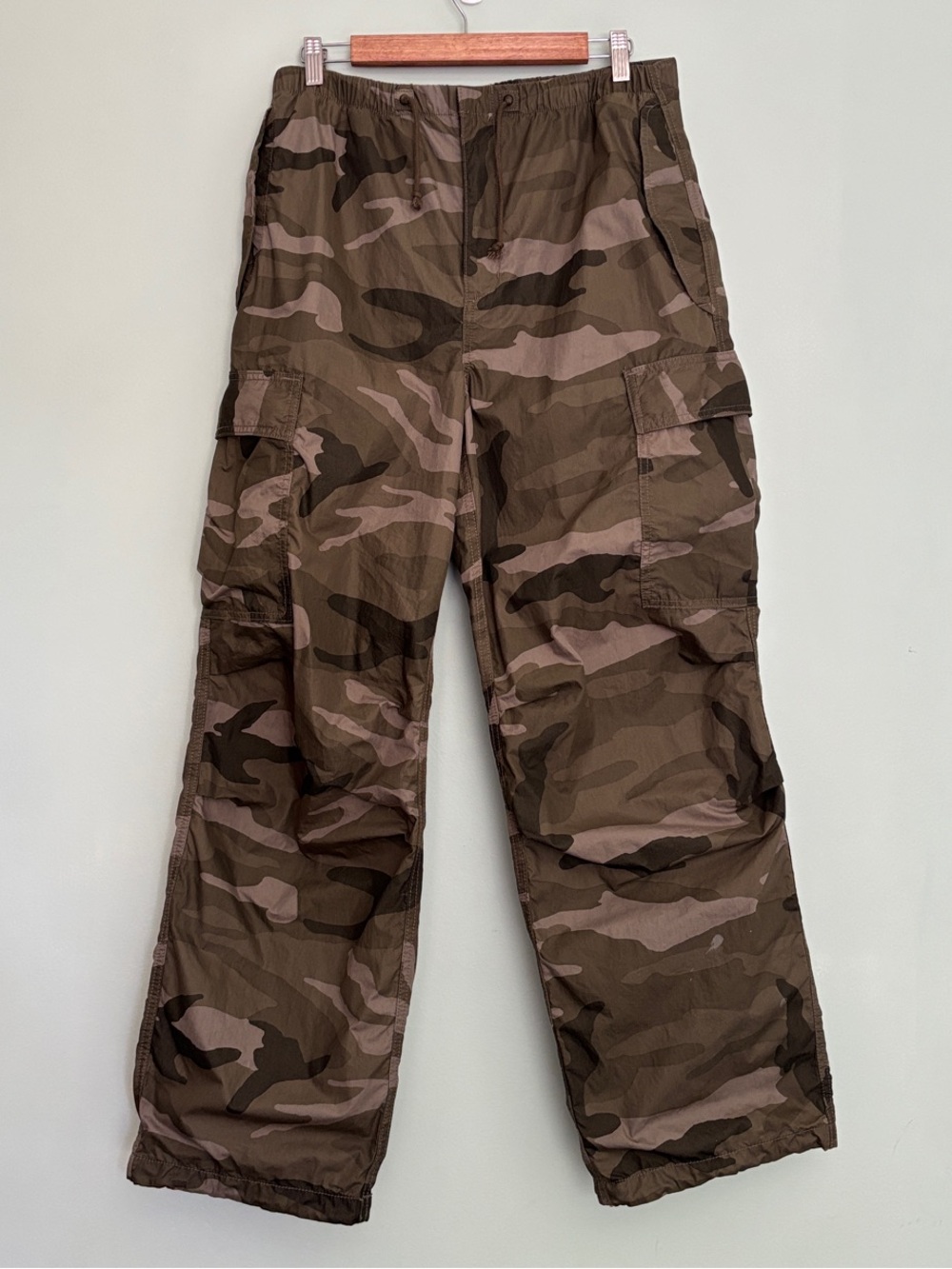 TNA Squad Camo Parachute Pants Y2K Street Style (Size L) - Picture 2 of 7